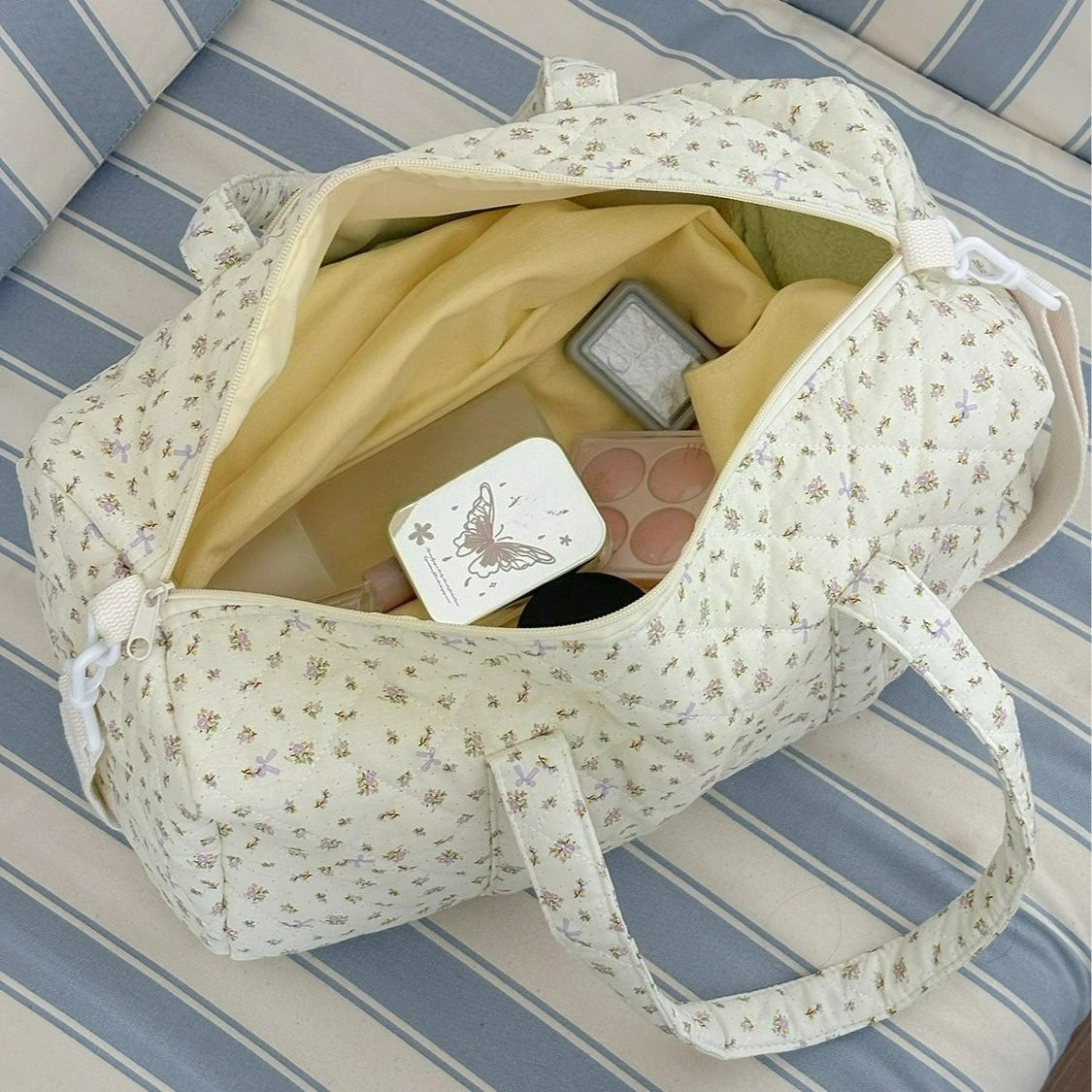 Gewatteerde katoenen mommy travel bag – 40x27x22 cm – grote capaciteit – bloemenprint & crossbody