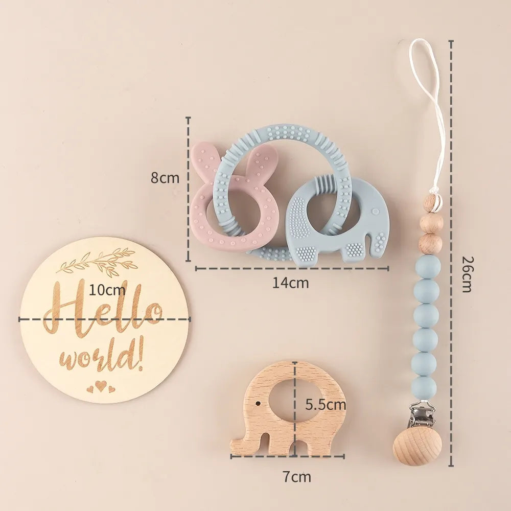 Baby giftset bijtset – olifant & konijn – siliconen speenkoord & houten mijlpaalkaart – kraamcadeau