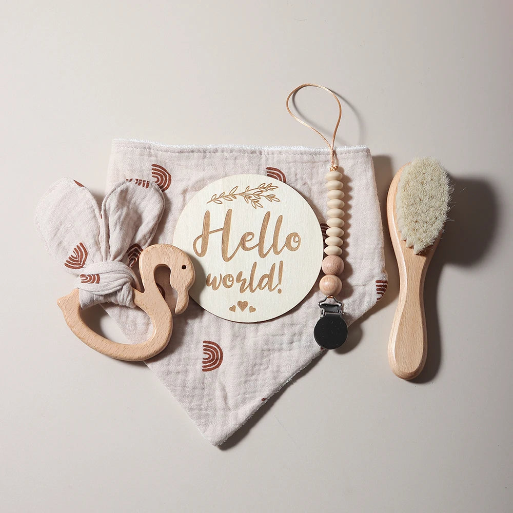 Baby giftset – slabbetje, bijtring, speenkoord & borstel – flamingo thema – kraamcadeau in geschenkdoos