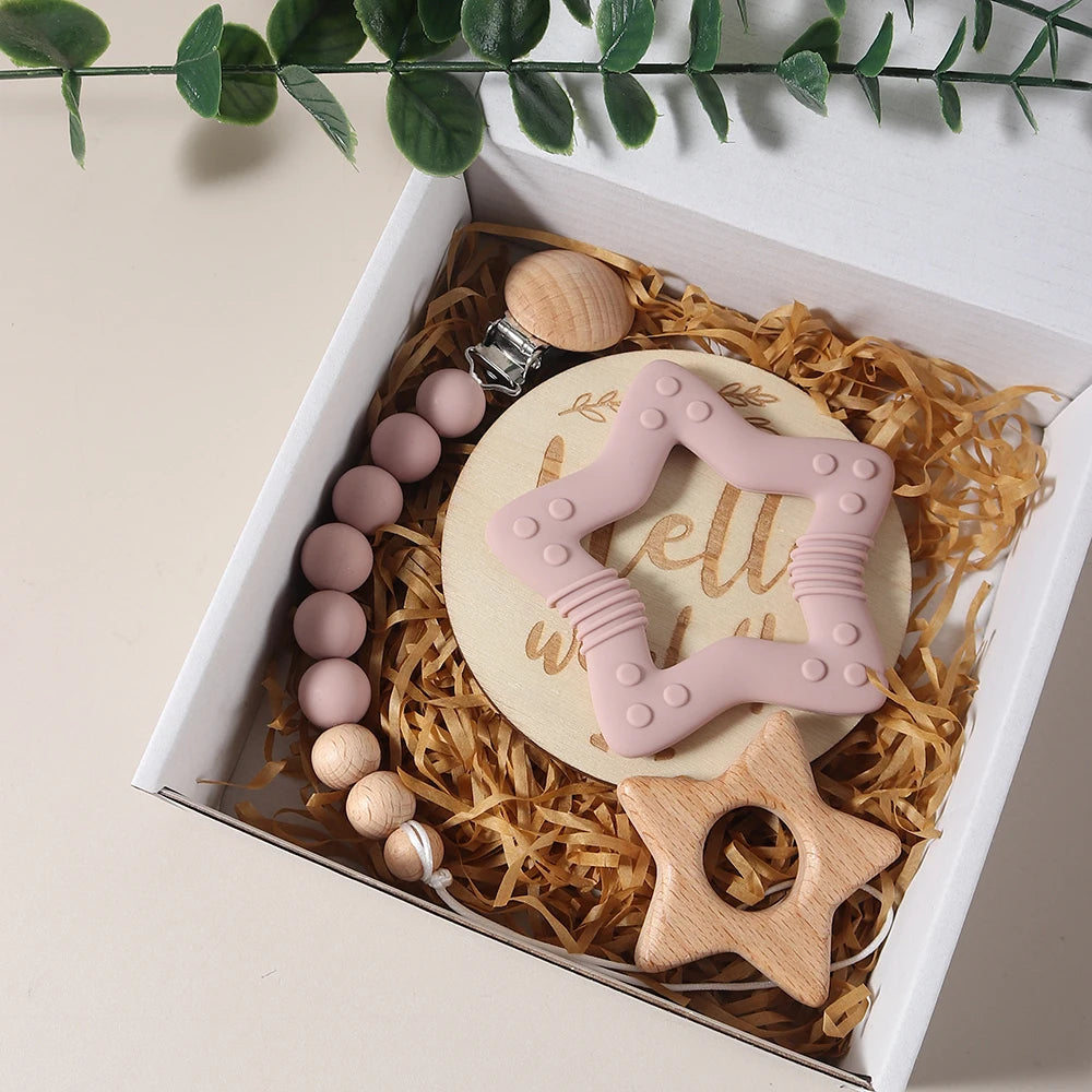 Baby giftset – bijtring, speenkoord & mijlpaalkaart – kraamcadeau in geschenkdoos