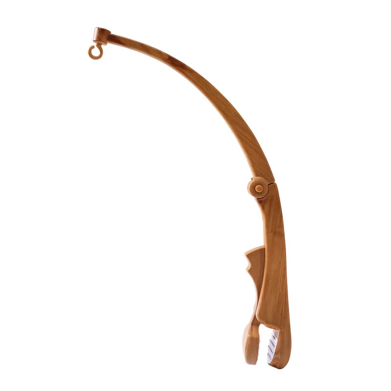 Houten mobiel – met konijntjes & speelse figuurtjes – voor babybed of commode