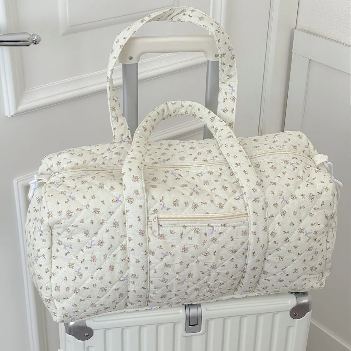 Gewatteerde katoenen mommy travel bag – 40x27x22 cm – grote capaciteit – bloemenprint & crossbody