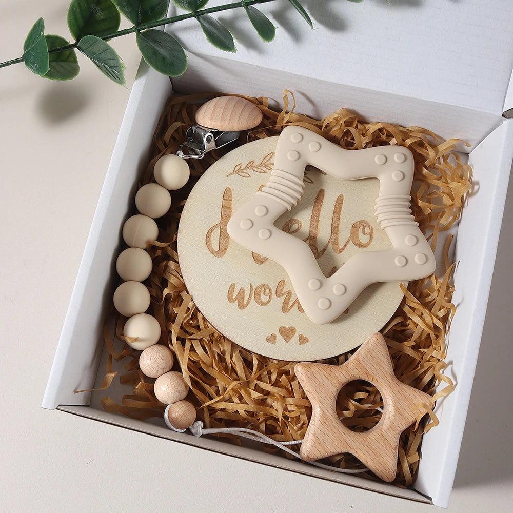 Baby giftset – bijtring, speenkoord & mijlpaalkaart – kraamcadeau in geschenkdoos
